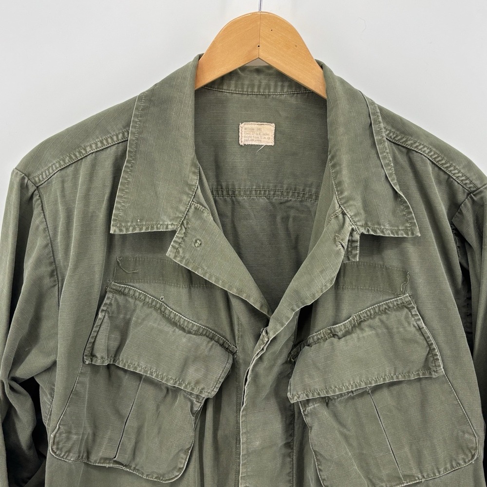 Vintage 60s OG-107 Rip Stop Poplin Slant Pocket Coat Man’s Cotton Vietnam Army